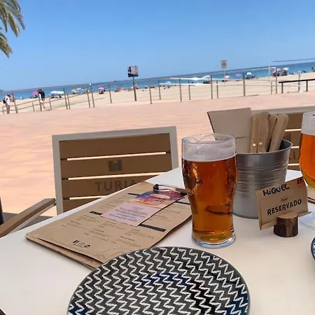 Preciosa Casa En Vilajoyosa Con Vistas Al Mar En Casas Colgantes Del Casco Antiguo Сasa de vacaciones